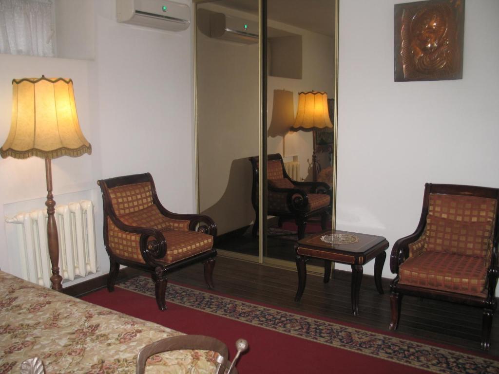 Raikomovskaya Hotel Dnipro Extérieur photo